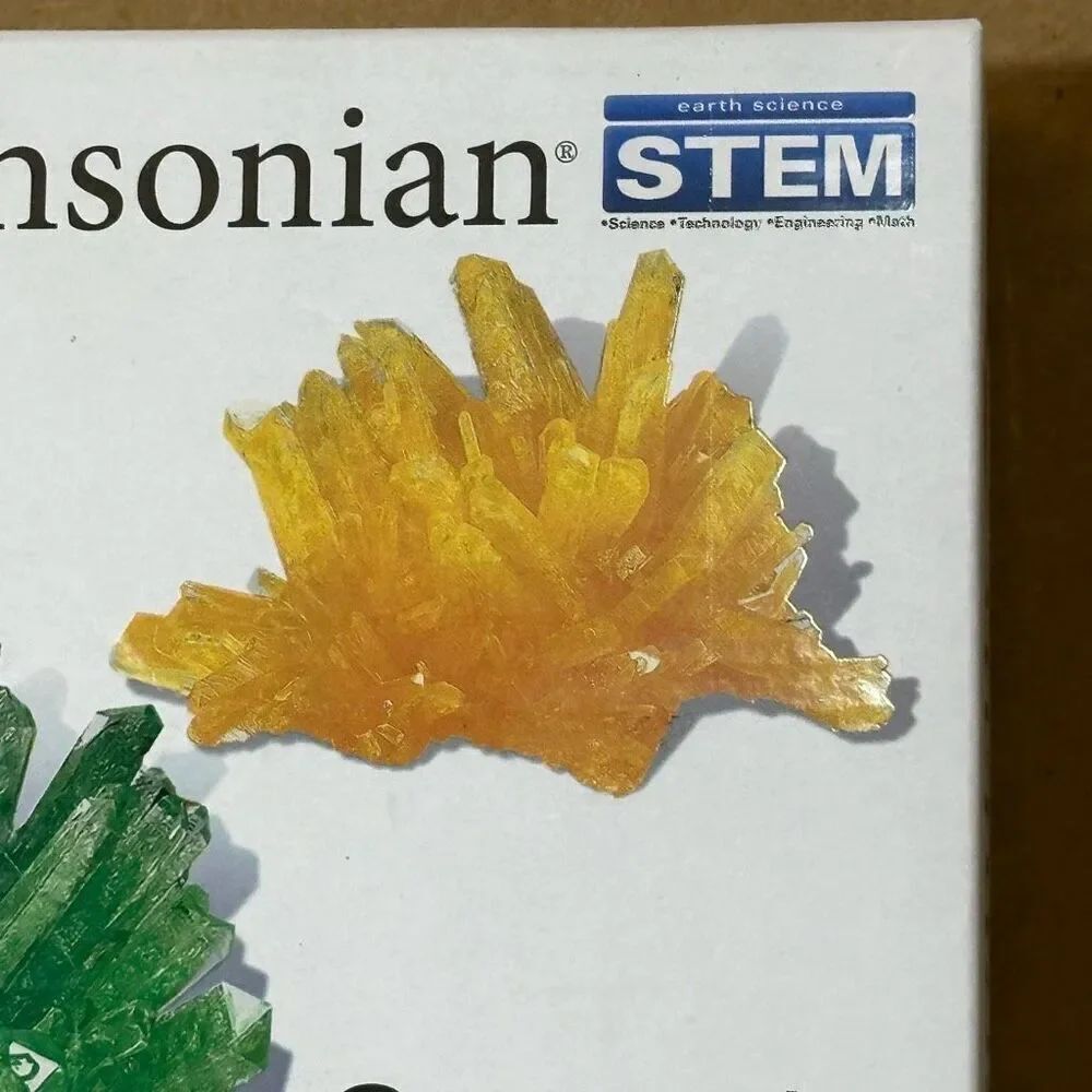 Smithsonian Crystal Growing STEM Kit - Picture 7 of 13